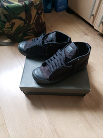 g unit trainers uk
